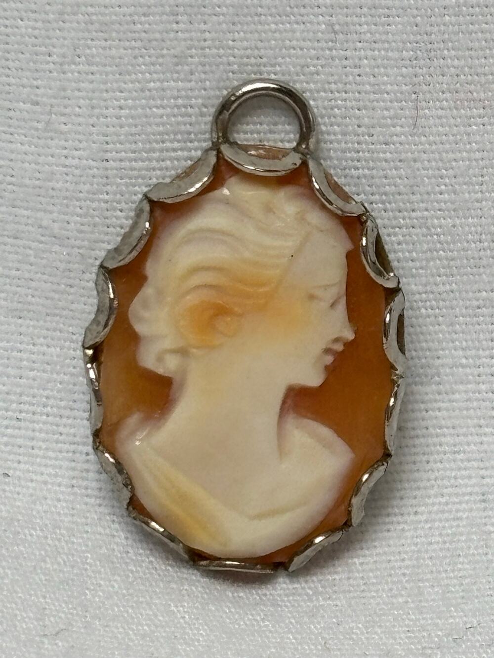 Vintage Sterling Cameo Pendant #6190